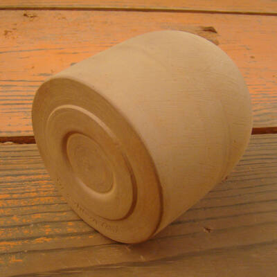 pottery
