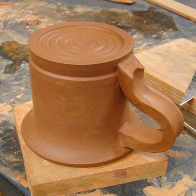 pottery
