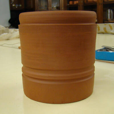 pottery
