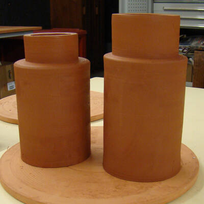 pottery
