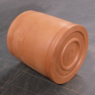 pottery
